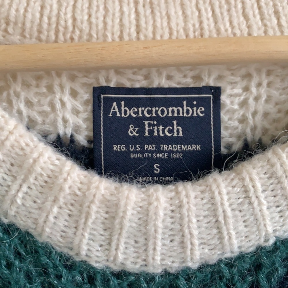 Abercrombie & Fitch Green and White Balloon Sleeve Knit Sweater - Picture 7 of 13